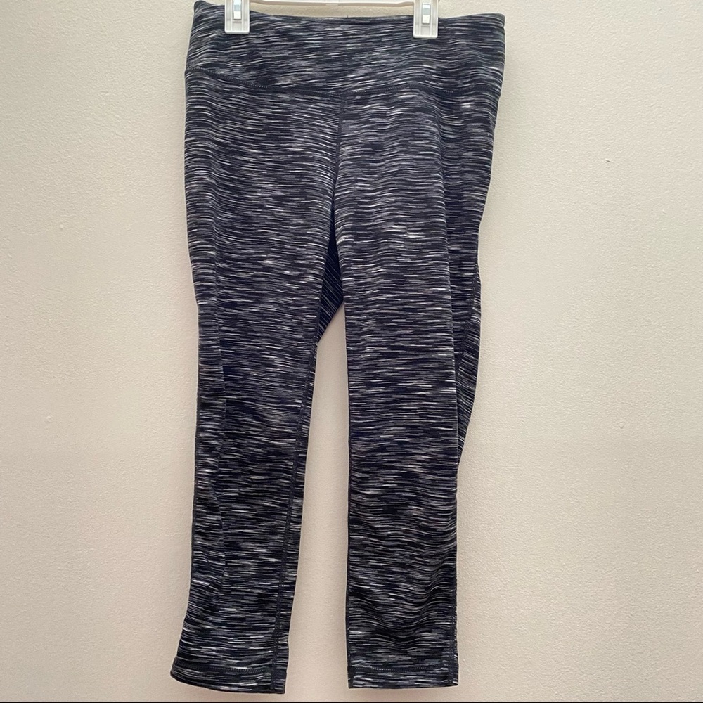 (R) Tangerine Women’s Workout Leggings Size Medium